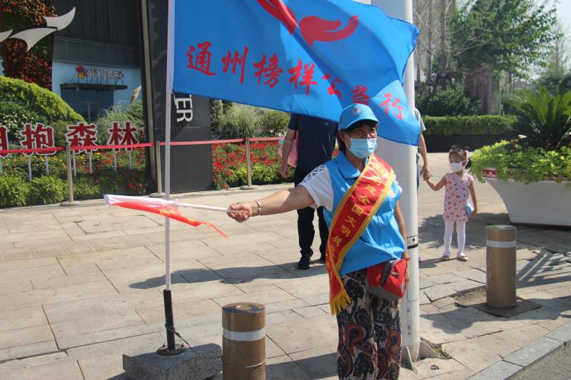 <strong>黄色操妣网鸡鸡网</strong>